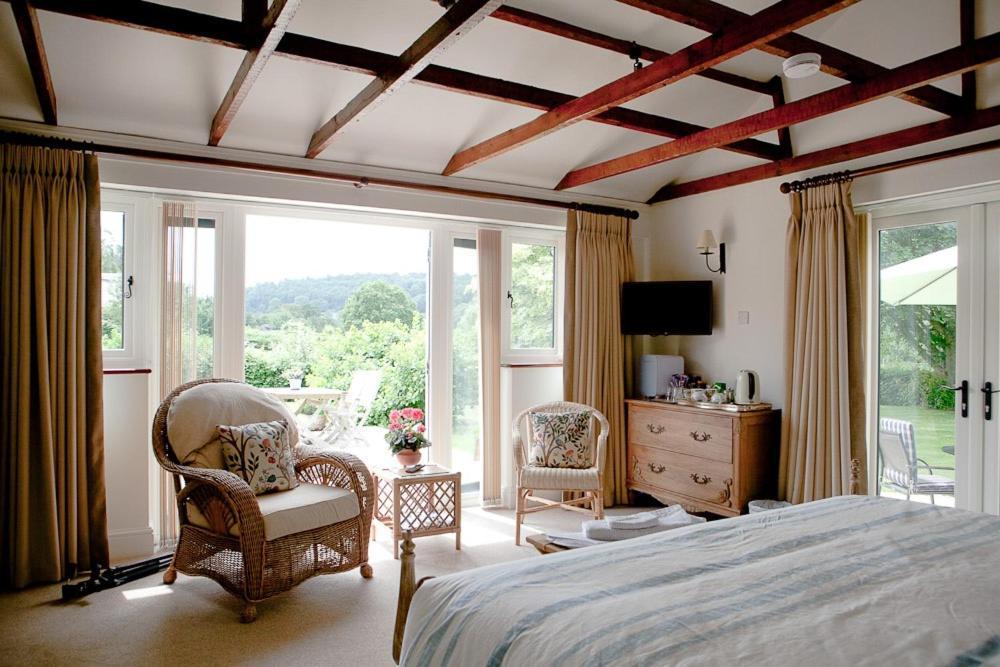 Bed and Breakfast The Old Hop Kiln Barn à Petersfield Extérieur photo